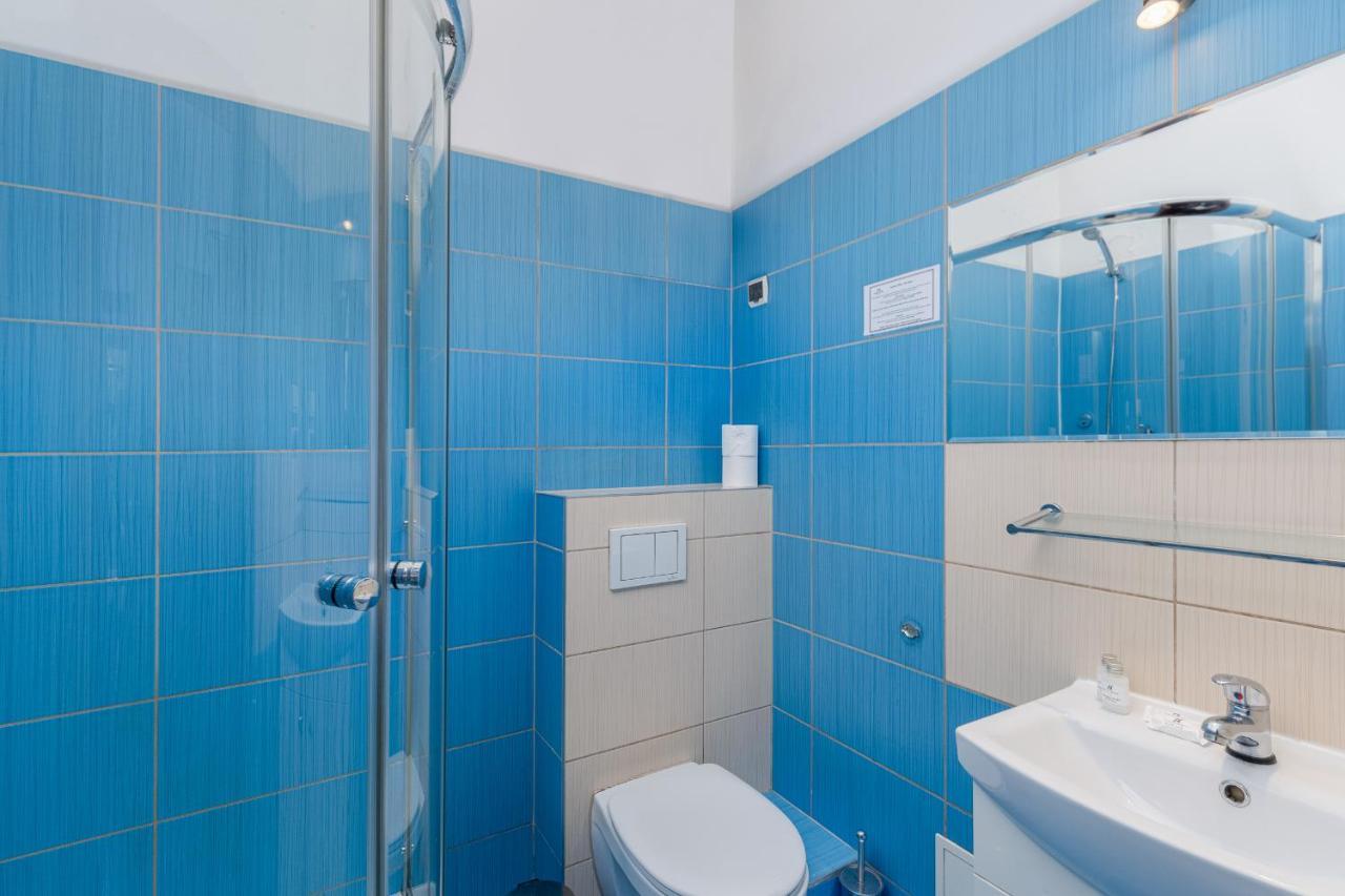 Daniel Griffin Aparthotel By Artery Hotels Krakow Exterior photo