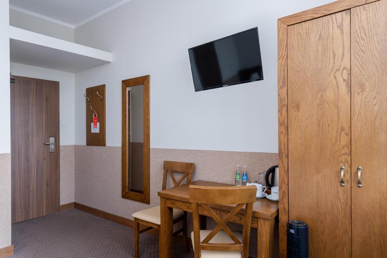Daniel Griffin Aparthotel By Artery Hotels Krakow Exterior photo