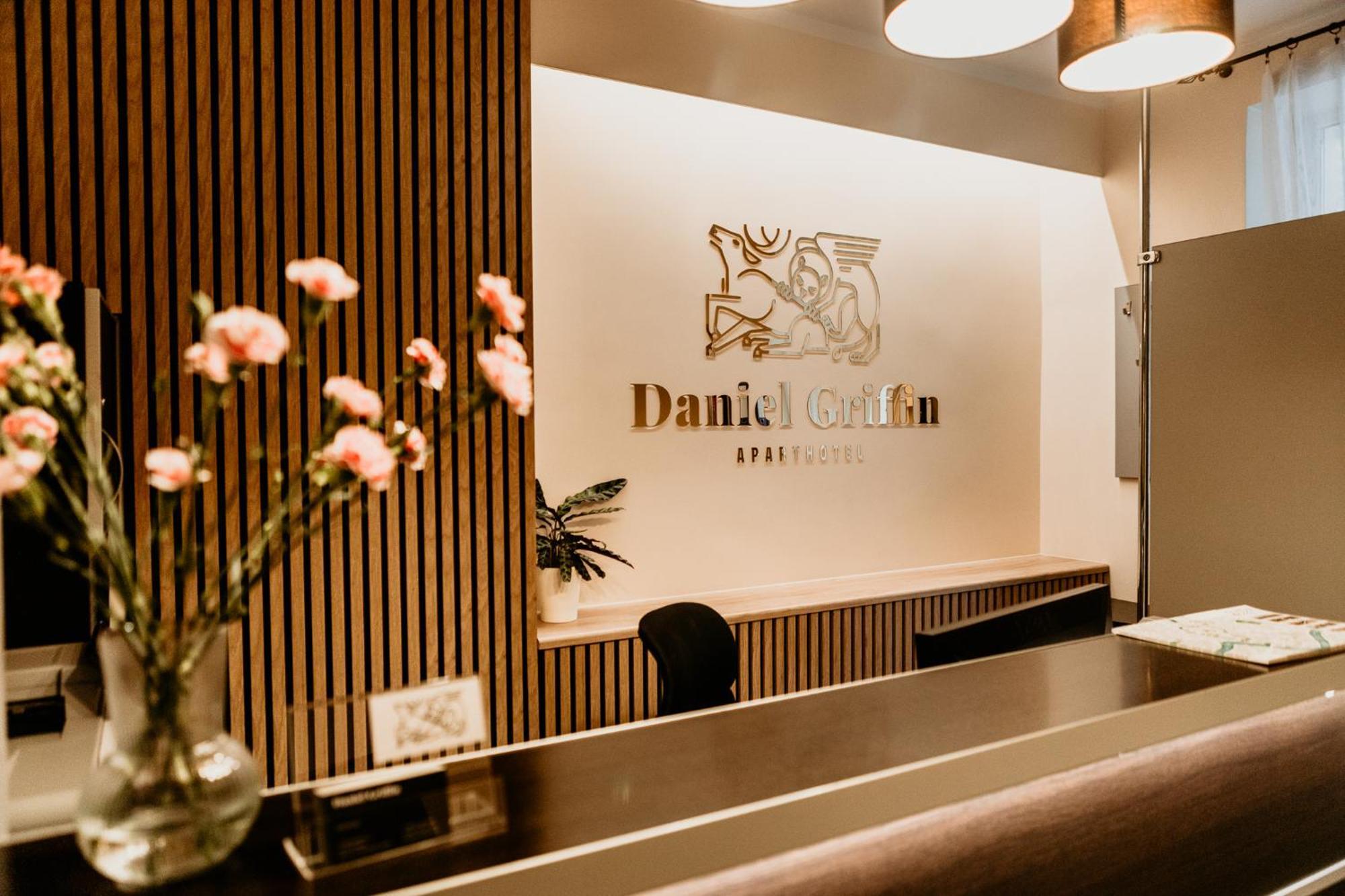 Daniel Griffin Aparthotel By Artery Hotels Krakow Exterior photo